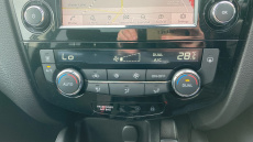 Nissan Qashqai 1.3 DiG-T N-Connecta 5dr Petrol Hatchback